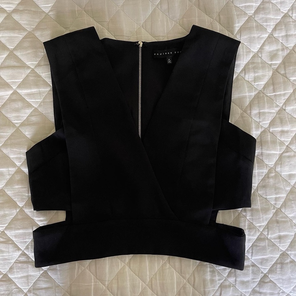 Cut Out Top